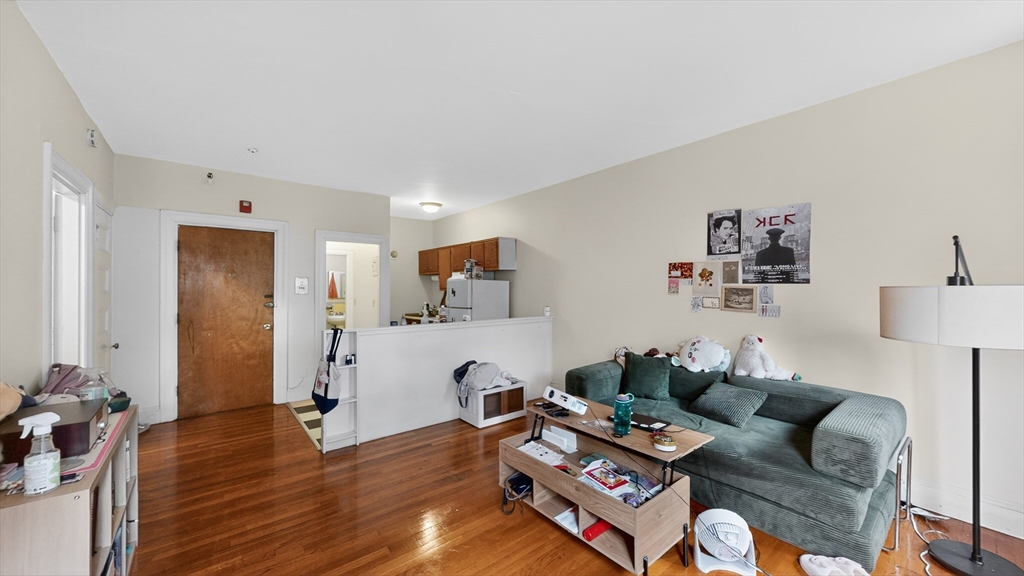 1071 Beacon St 6