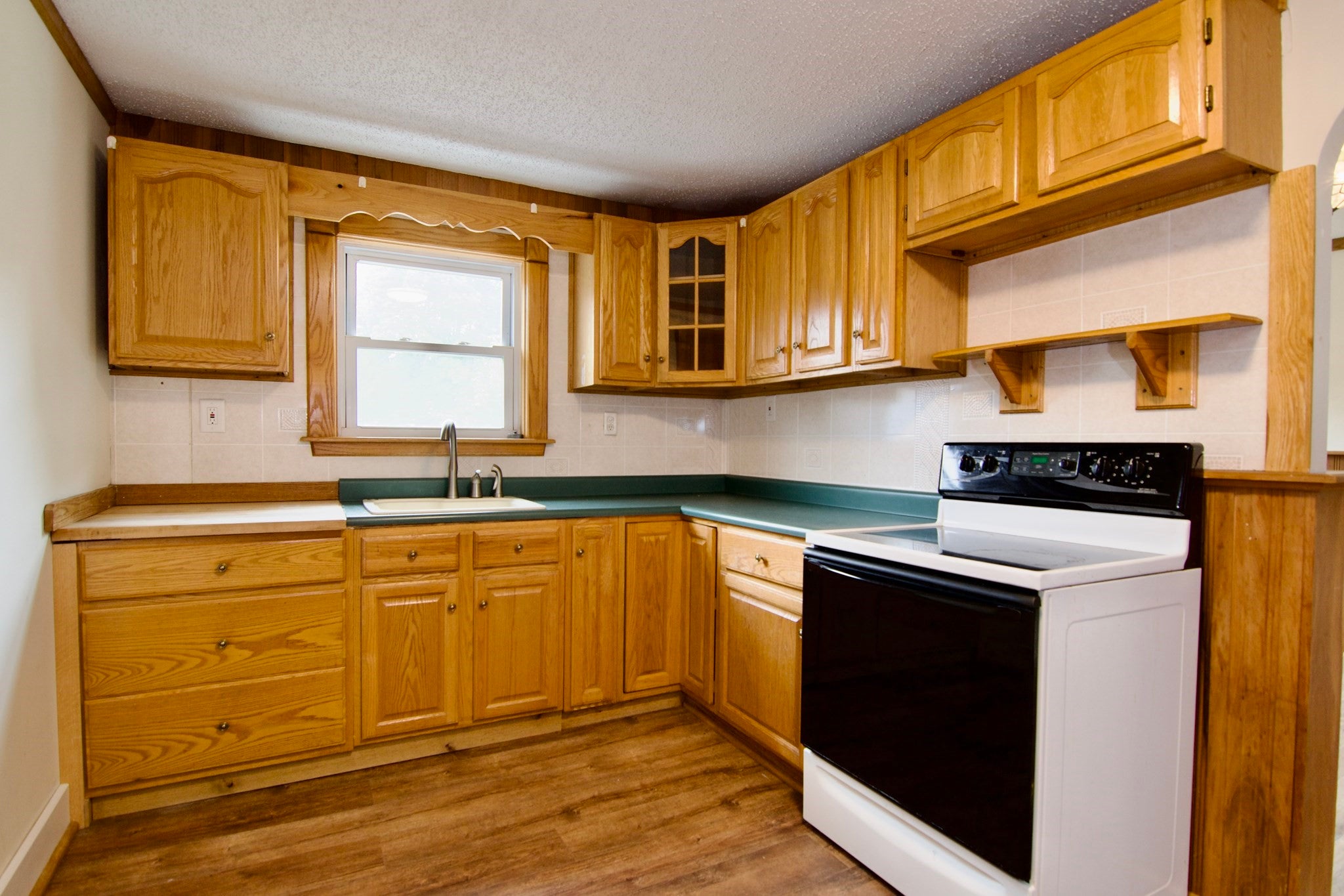 1016 Chestnut St, Palmer, MA, 1016 Chestnut St, Palmer, MA Photo #7