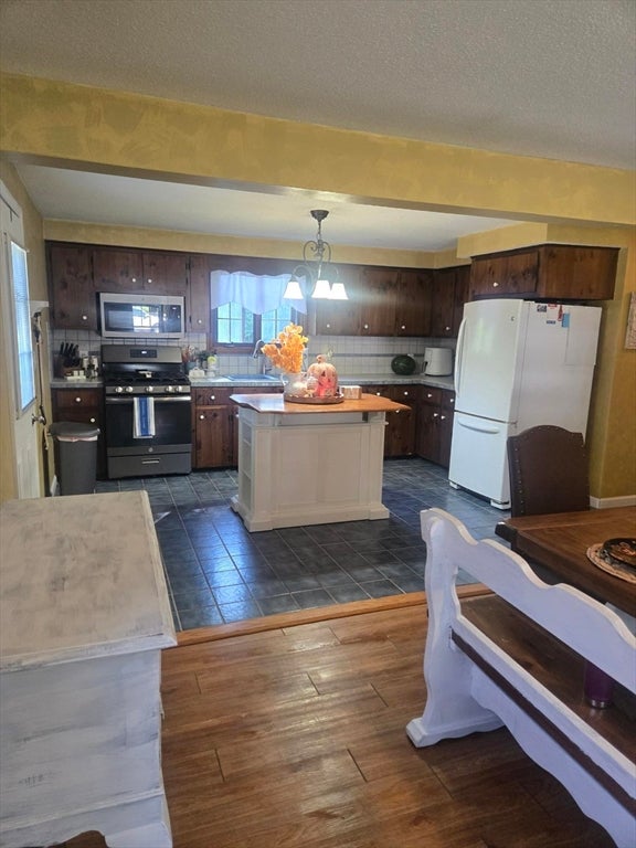 6 Morningside Ave, Acushnet, MA, 6 Morningside Ave, Acushnet, MA Photo #8