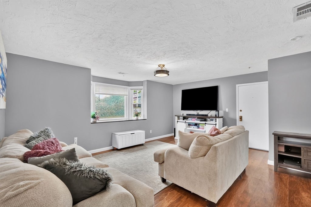 82 Neponset St #B, Canton, MA, 82 Neponset St #B, Canton, MA Photo #18