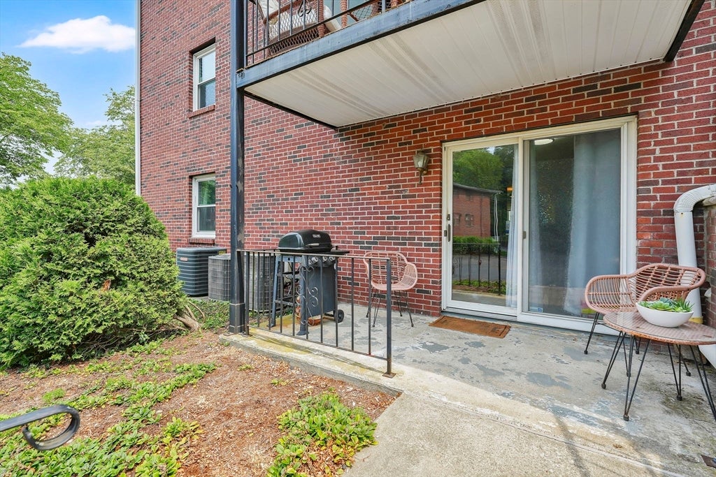 82 Neponset St #B, Canton, MA, 82 Neponset St #B, Canton, MA Photo #3