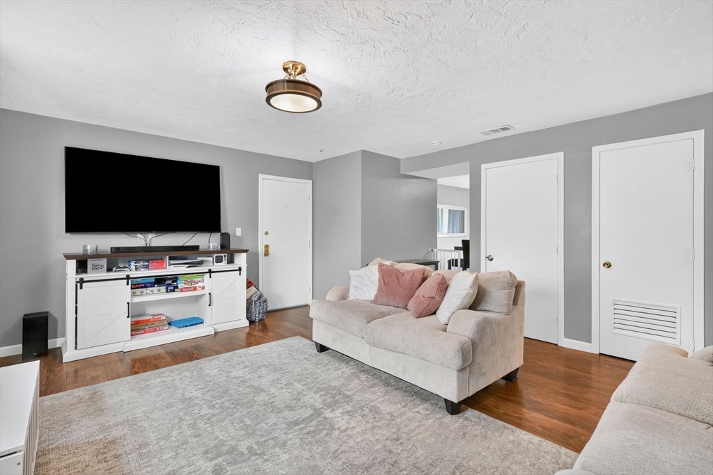 82 Neponset St #B, Canton, MA, 82 Neponset St #B, Canton, MA Photo #17
