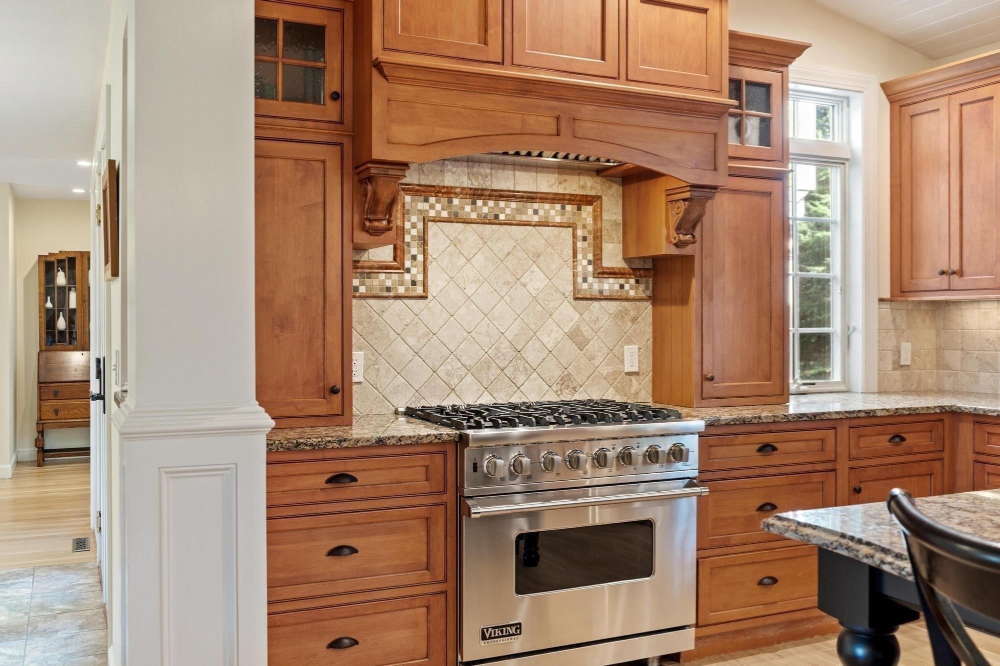 24 Chamberlain Rd, Westford, MA Photo #8