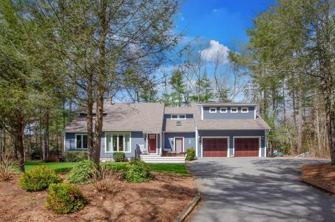 Photo of 4 Pocohontas Way, Mattapoisett, MA 02739 (MLS # 73521901)