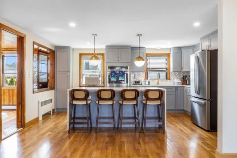26 Spencer Ave Saugus MA 01906