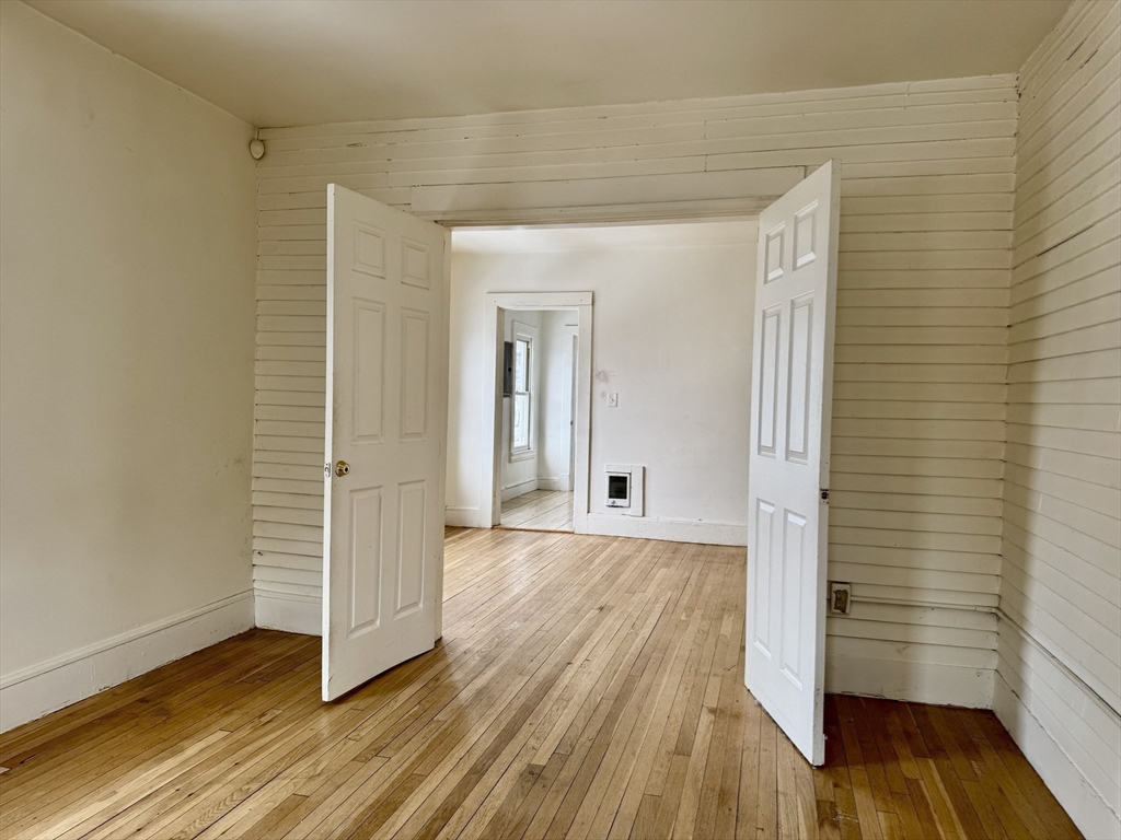 90 Kensington Ave