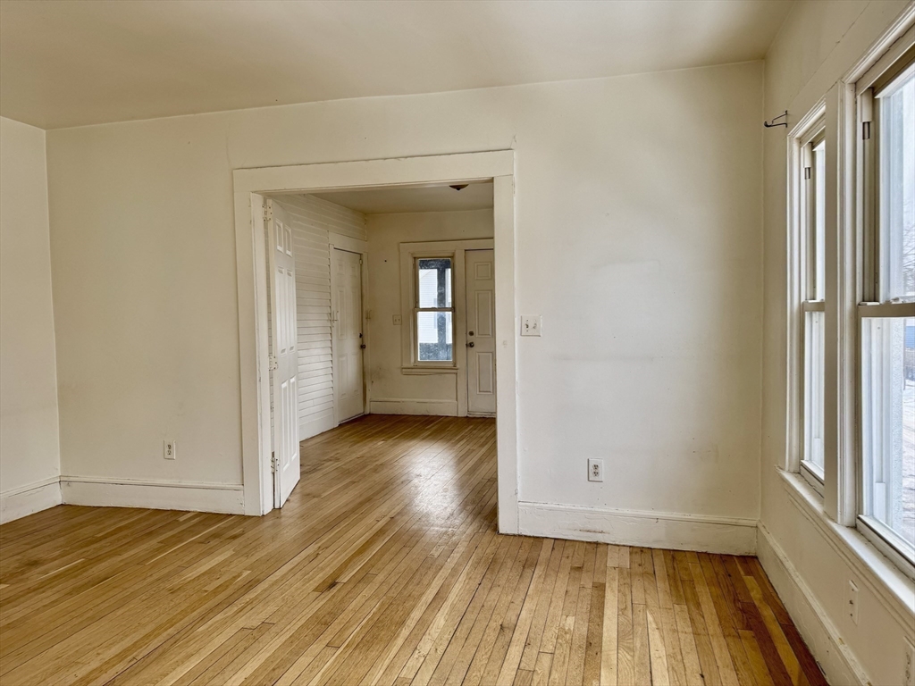 90 Kensington Ave