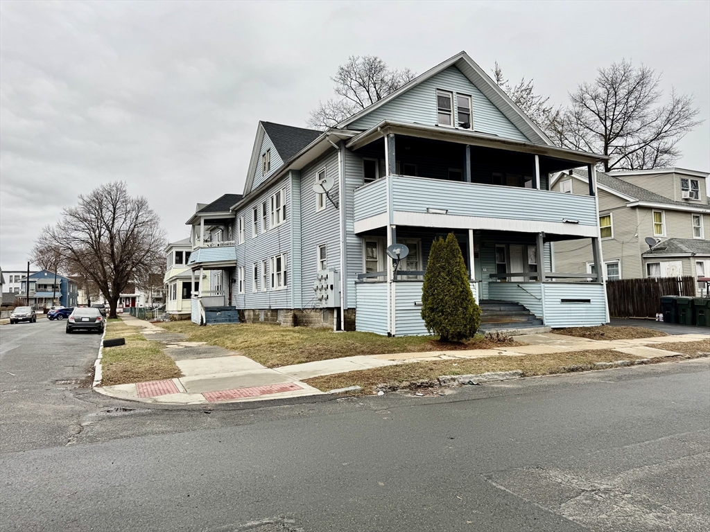 90 Kensington Ave