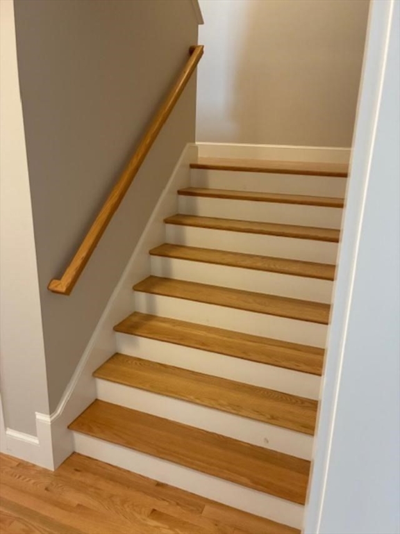261 Pleasant St 7