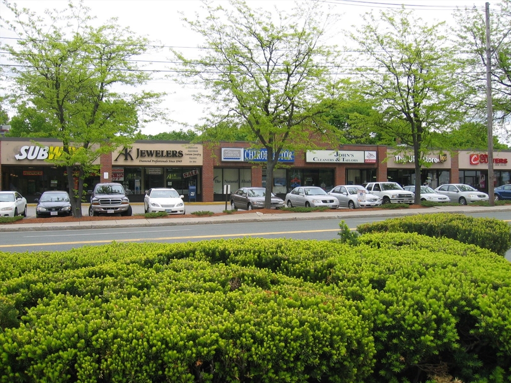 200 Main St