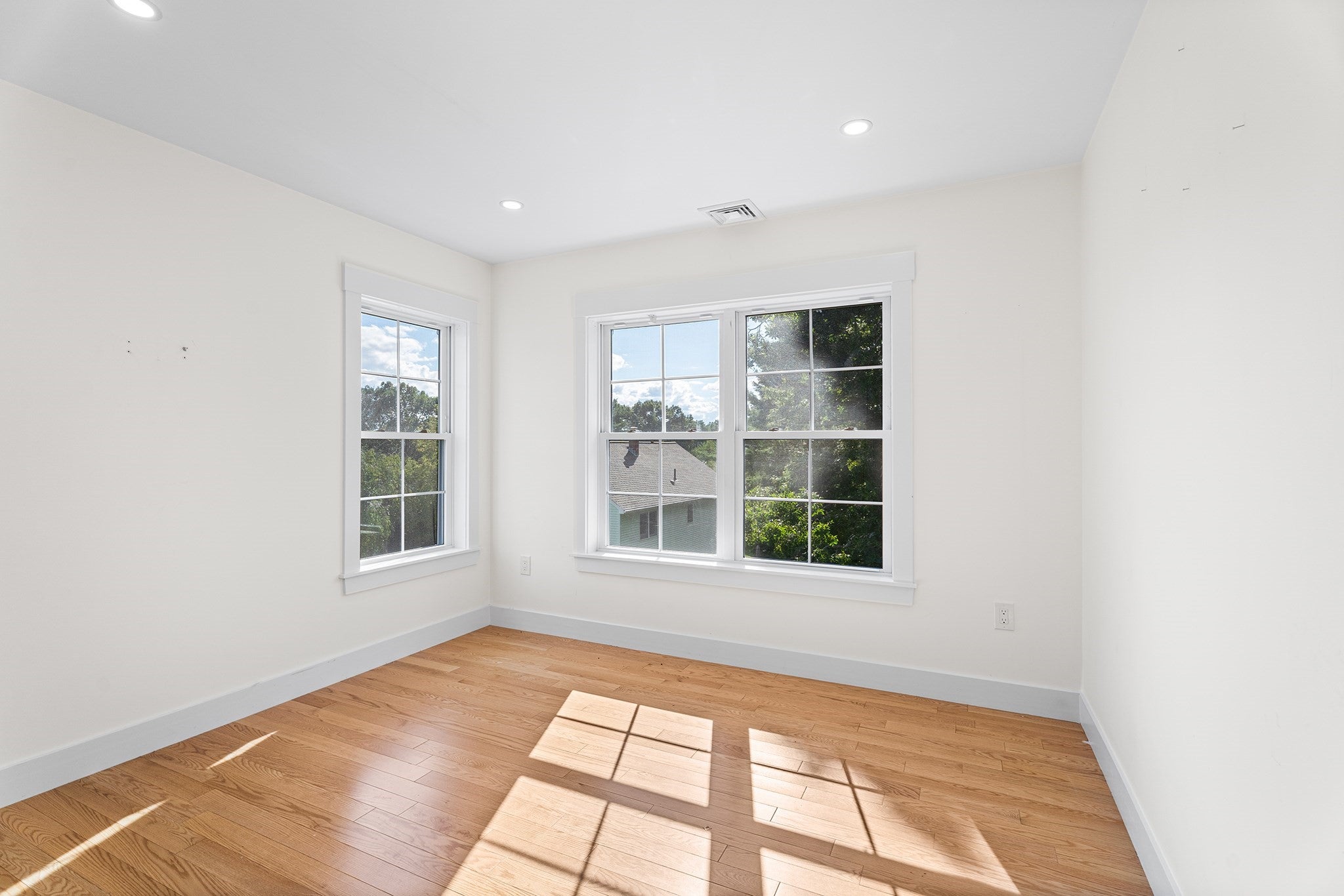 32 Valmor St, Worcester, MA, 32 Valmor St, Worcester, MA Photo #18