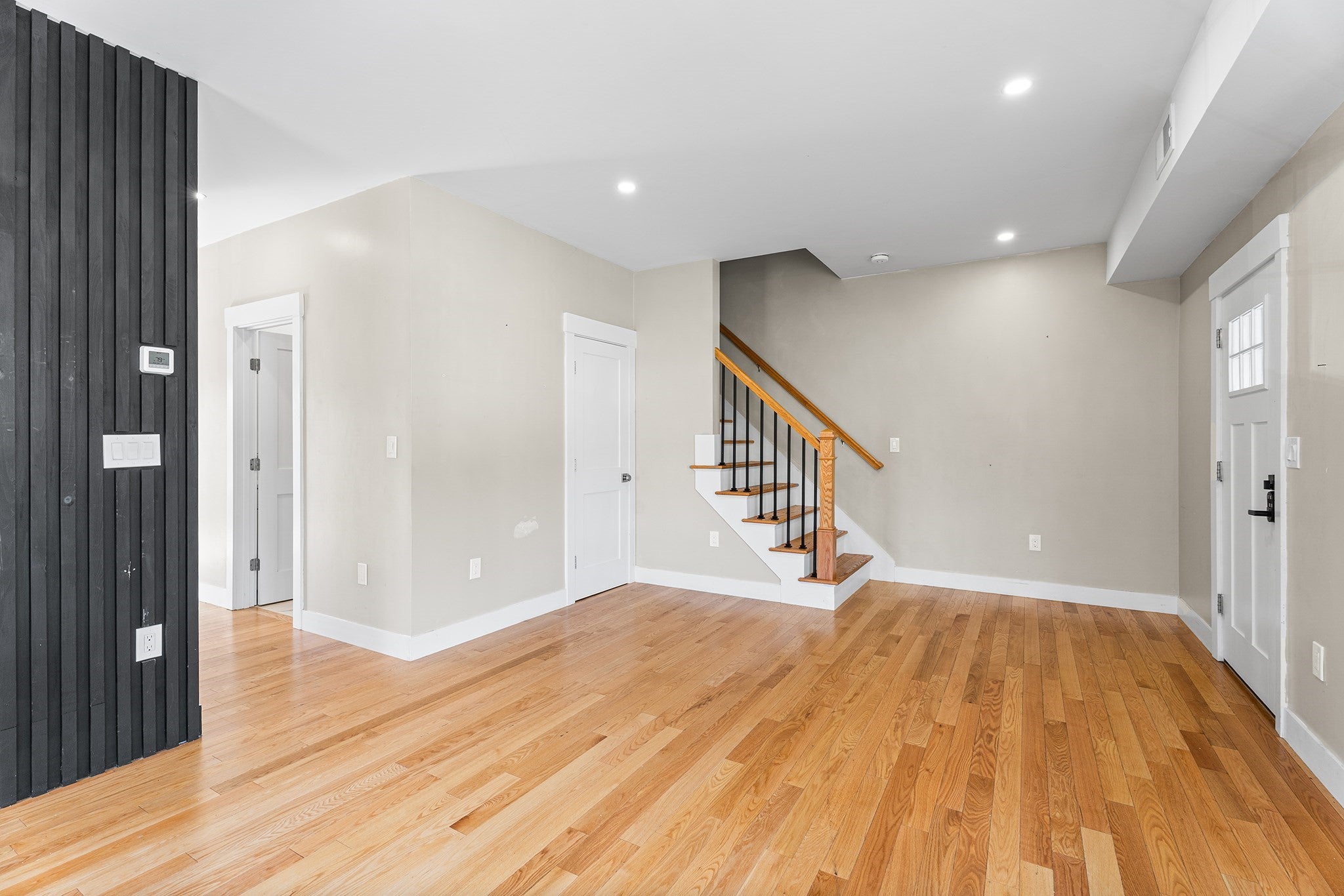 32 Valmor St, Worcester, MA, 32 Valmor St, Worcester, MA Photo #6