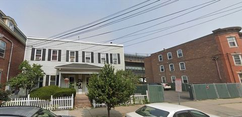 114 Chestnut St Chelsea MA 02150
