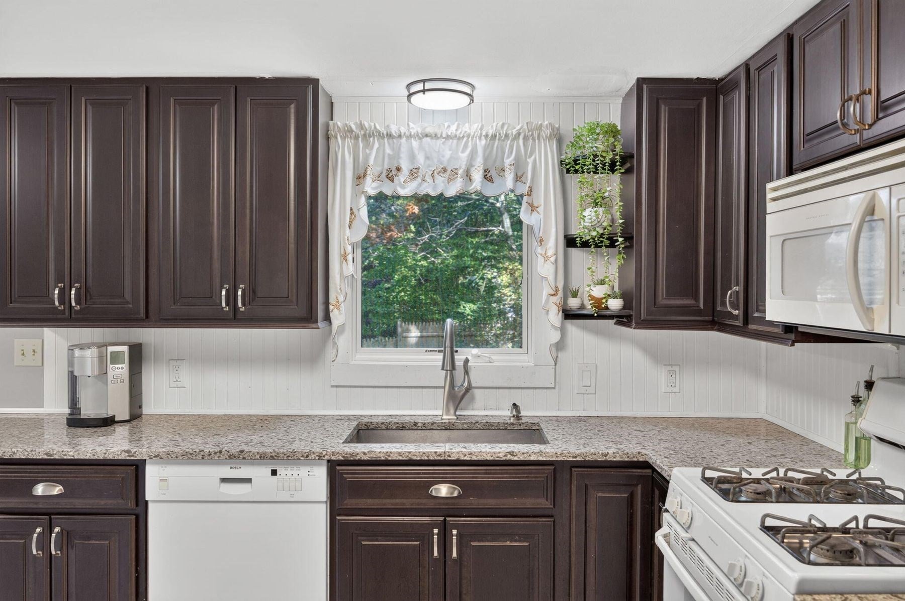20 Frances Helen Rd, Yarmouth, MA, 20 Frances Helen Rd, Yarmouth, MA Photo #5