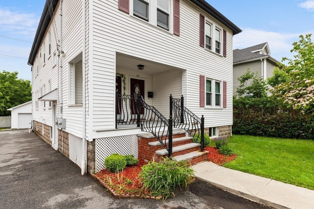 27-29 Waite St
