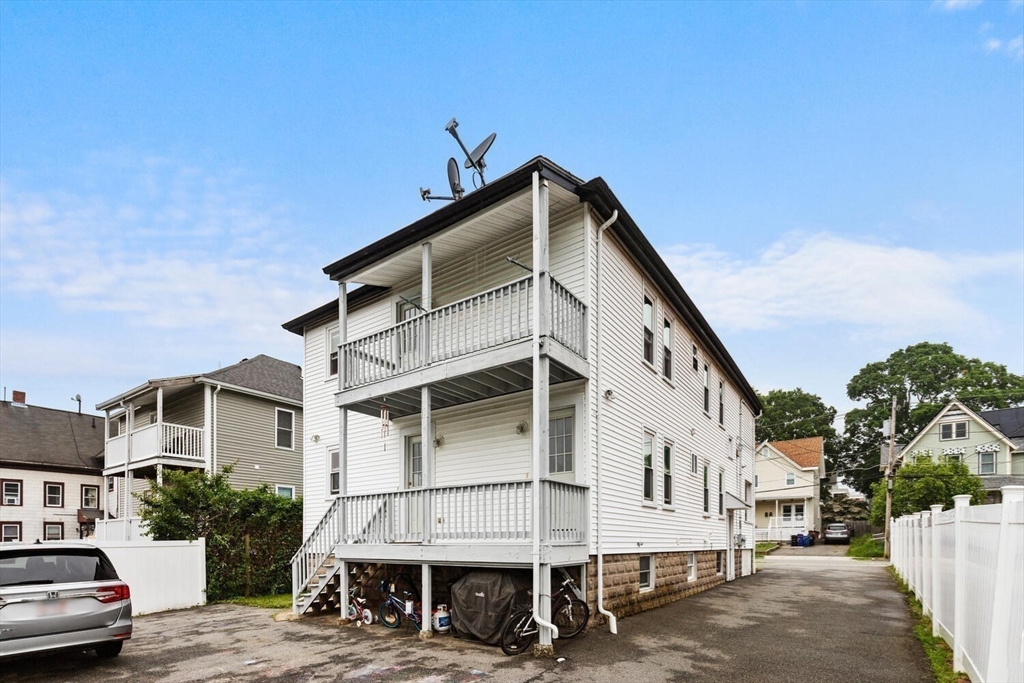 27-29 Waite St