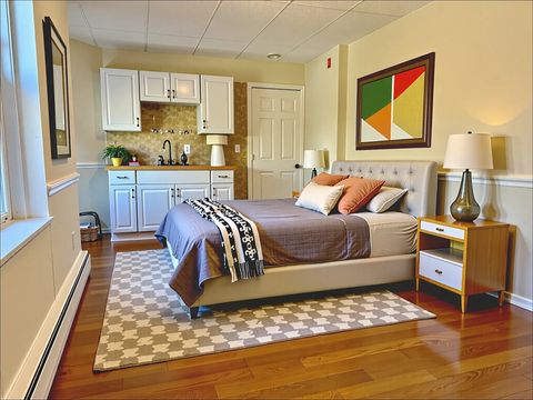 Photo of 9 Bowdoin St #6, Boston, MA 02114 (MLS # 73455280)