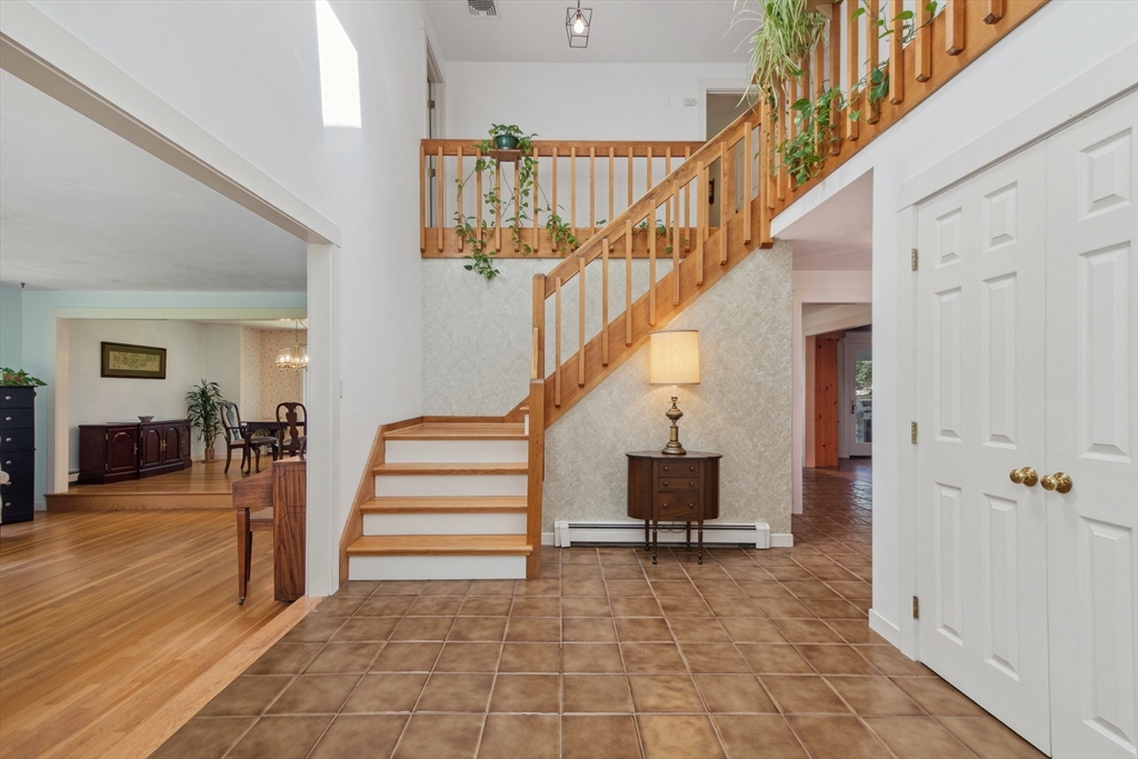 187 Middle Rd
