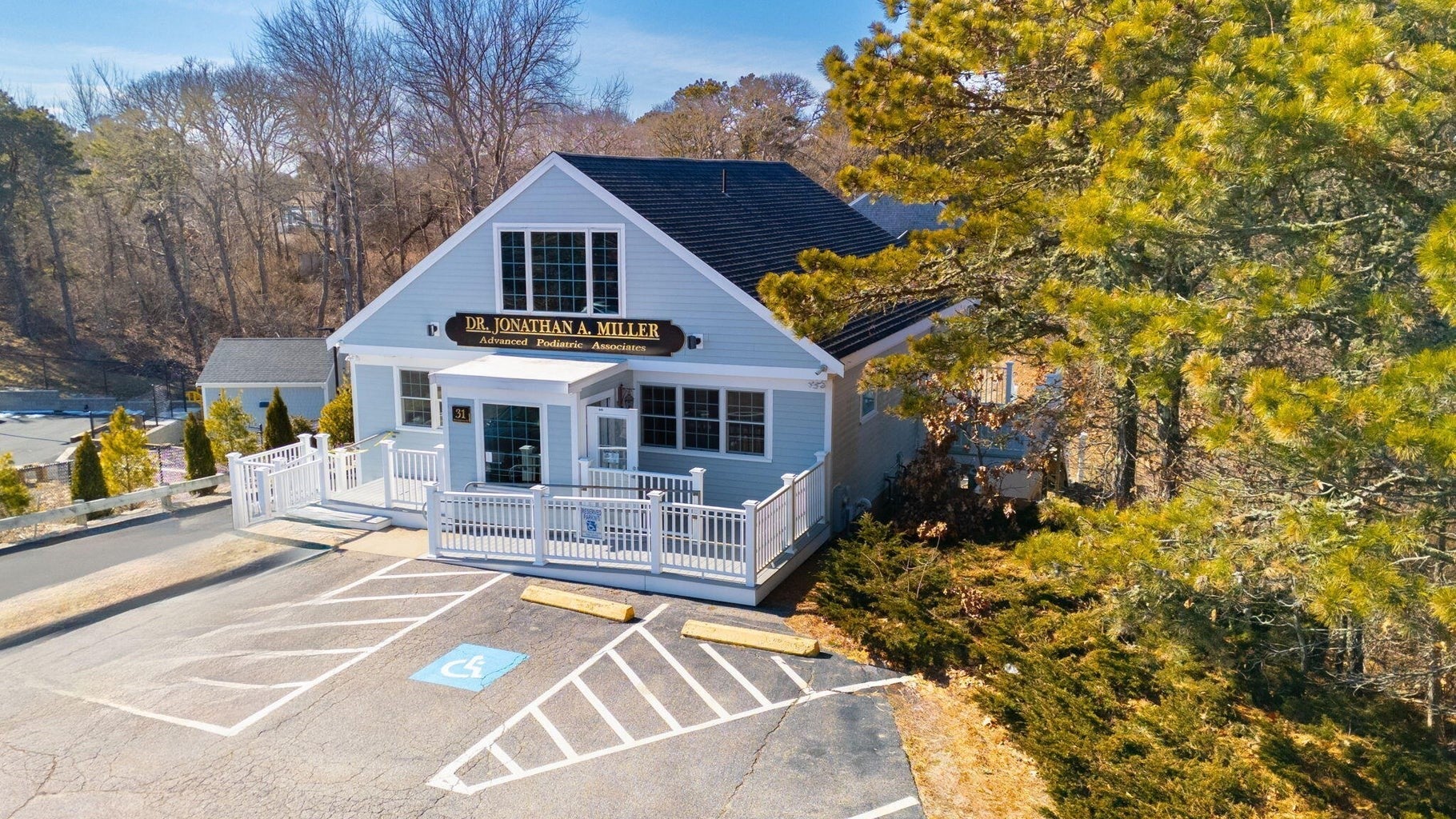 31 Meetinghouse