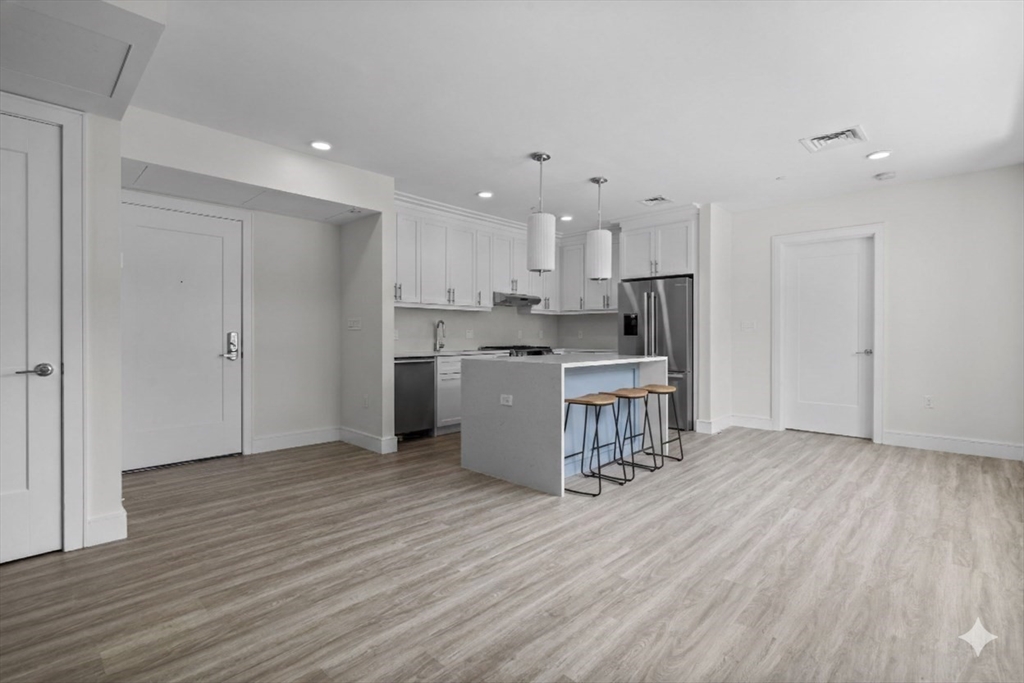 301 Border Street 211