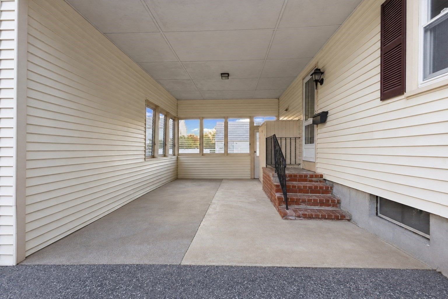 45 Pineridge St, New Bedford, MA Photo #16
