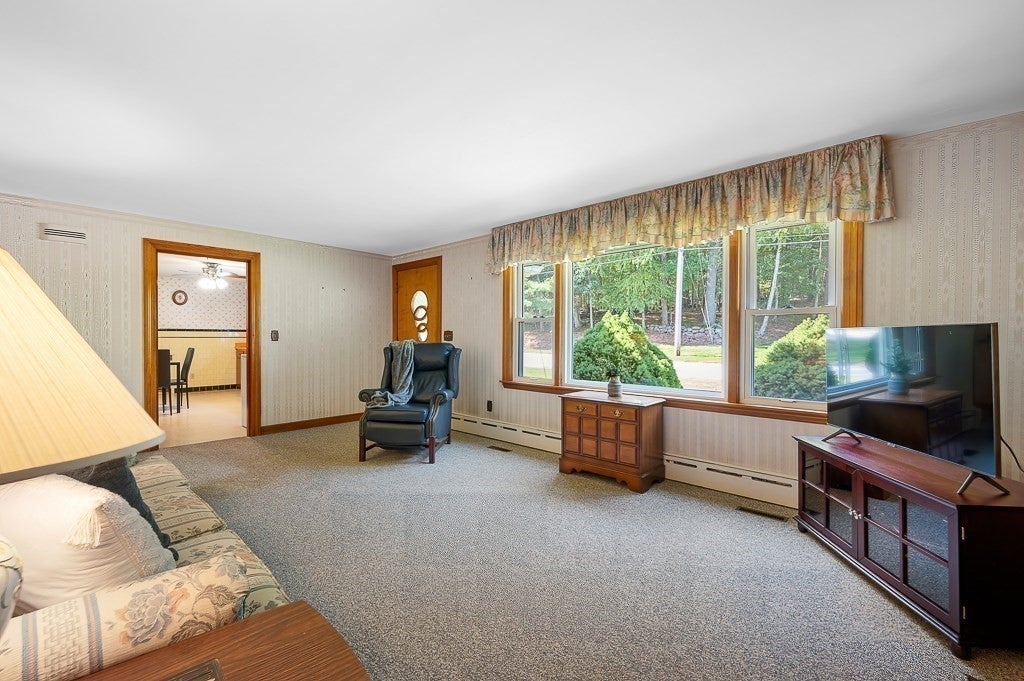 101 Barnett Rd, Sutton, MA, 101 Barnett Rd, Sutton, MA Photo #10