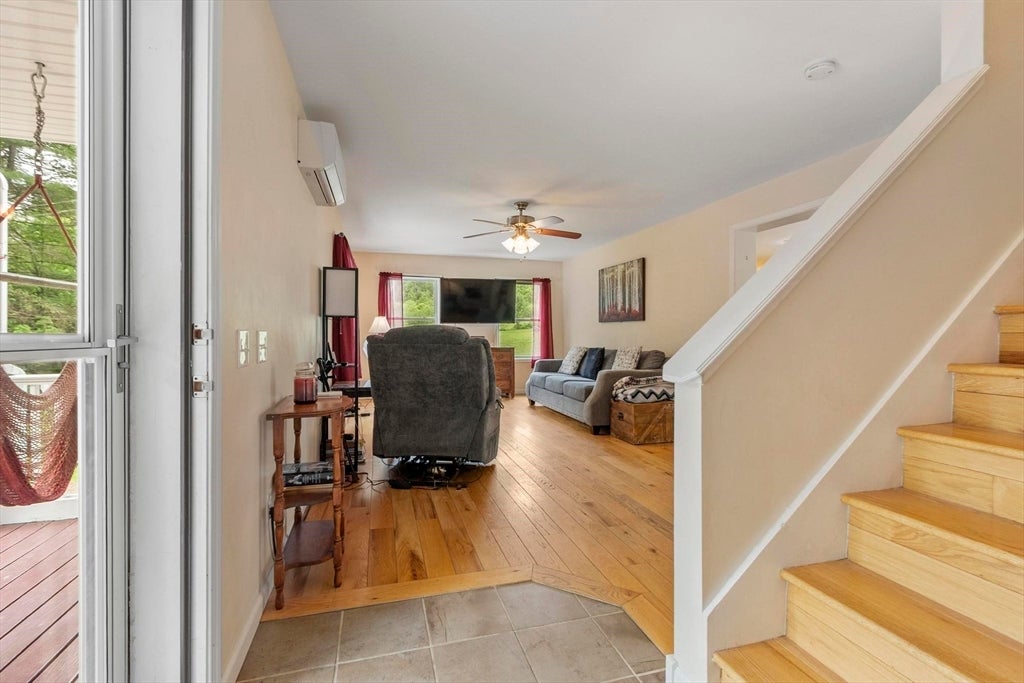 240 Farley Rd