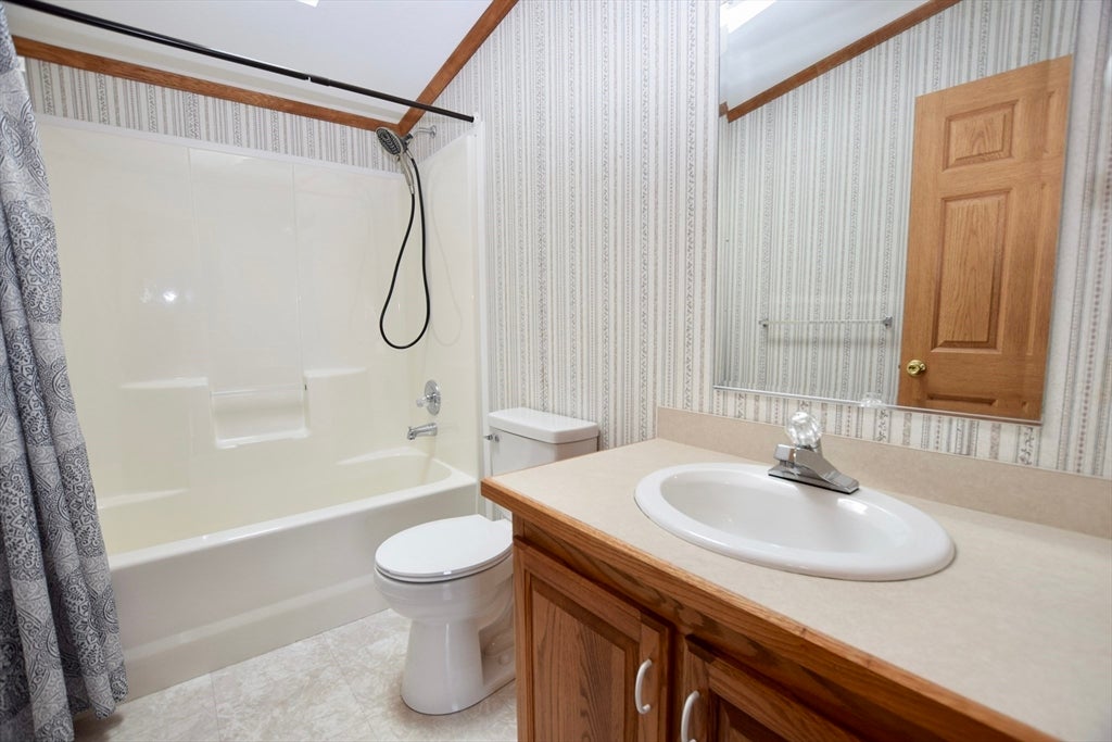 29 Lyn Ln, Middleboro, MA, 29 Lyn Ln, Middleboro, MA Photo #32