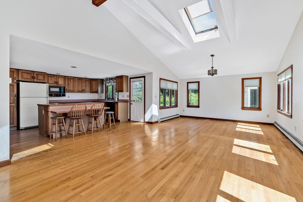 18 Clearview Avenue, Falmouth, MA, 18 Clearview Avenue, Falmouth, MA Photo #5