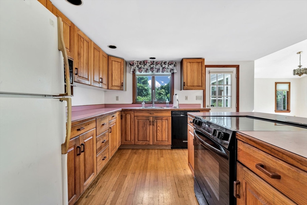 18 Clearview Avenue, Falmouth, MA, 18 Clearview Avenue, Falmouth, MA Photo #9