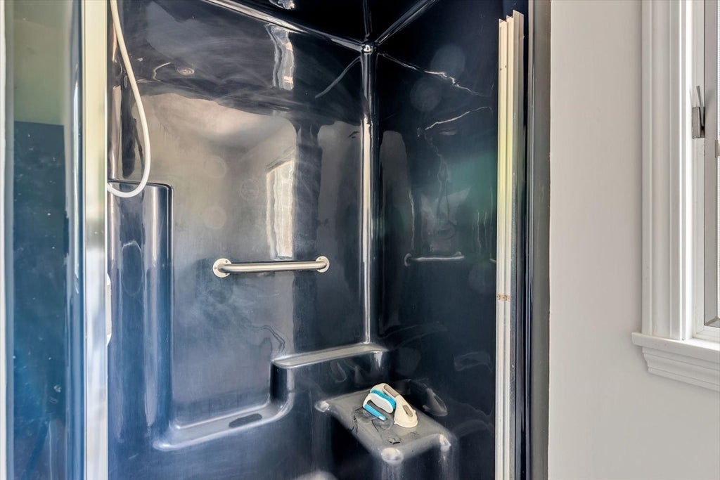 18 Clearview Avenue, Falmouth, MA, 18 Clearview Avenue, Falmouth, MA Photo #20