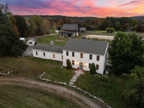 50 Tower Hill Rd Brimfield MA 01010