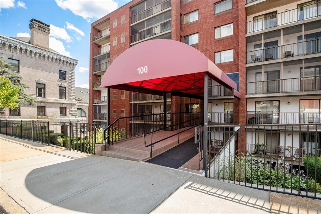 Photo of 100 High St, Medford, MA