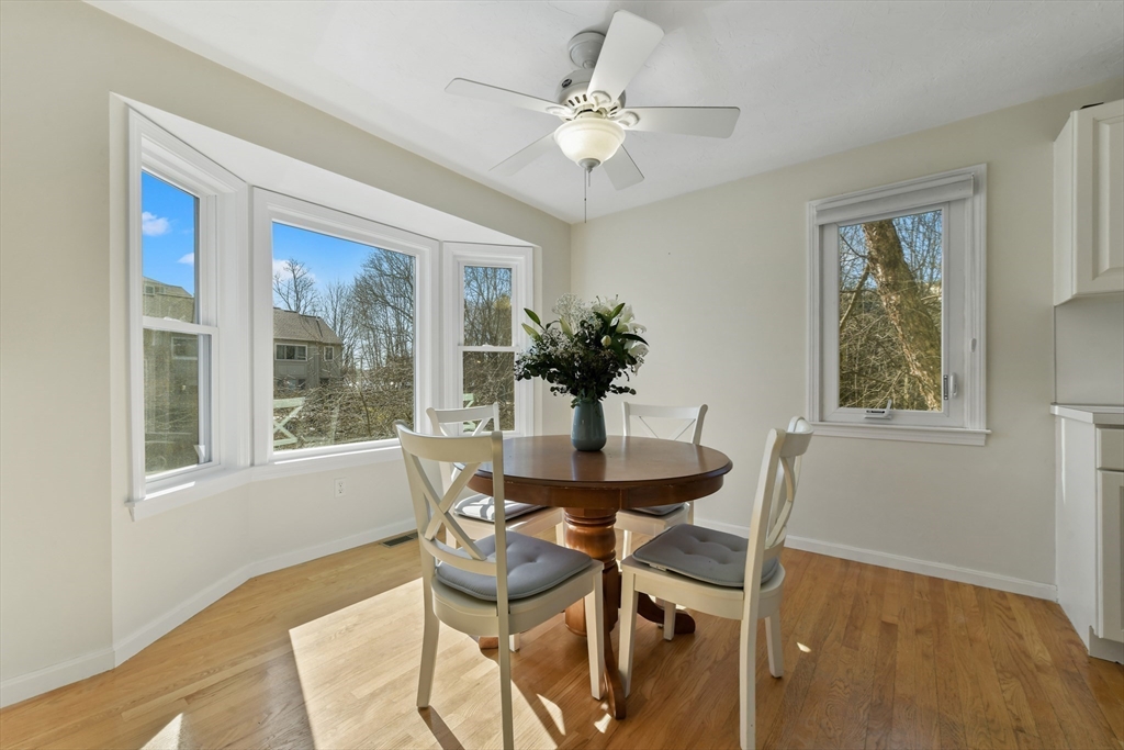 Canton, Massachusetts 02021, United States, 2 Bedrooms Bedrooms, ,3 BathroomsBathrooms,Residential,Active,96178