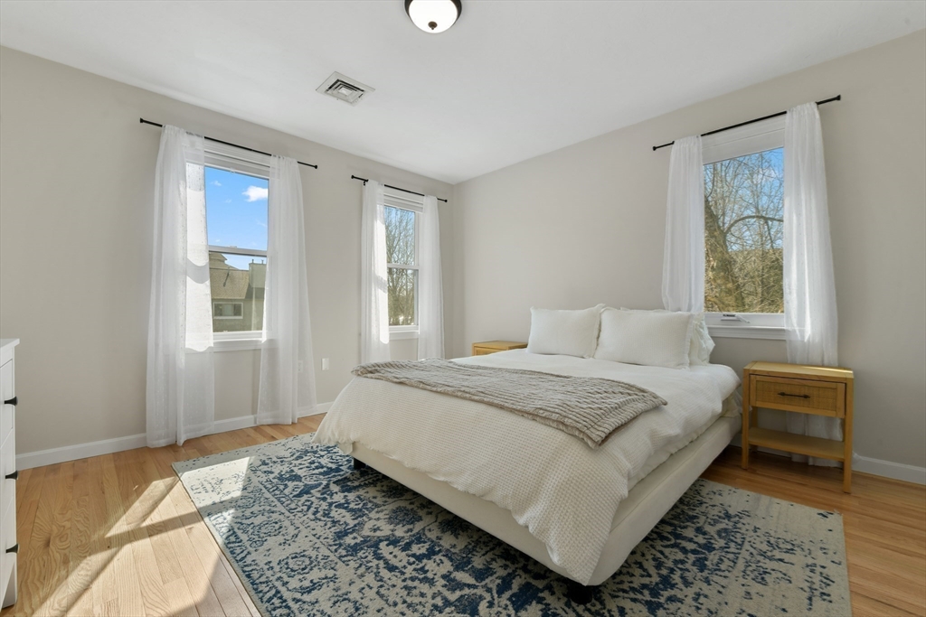 Canton, Massachusetts 02021, United States, 2 Bedrooms Bedrooms, ,3 BathroomsBathrooms,Residential,Active,96178