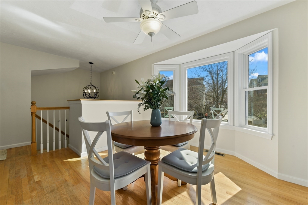 Canton, Massachusetts 02021, United States, 2 Bedrooms Bedrooms, ,3 BathroomsBathrooms,Residential,Active,96178