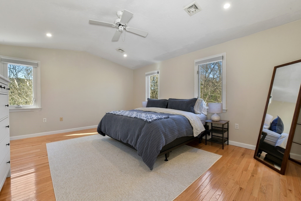 Canton, Massachusetts 02021, United States, 2 Bedrooms Bedrooms, ,3 BathroomsBathrooms,Residential,Active,96178