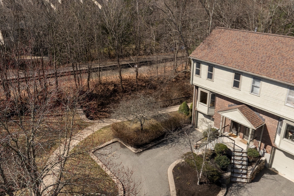 Canton, Massachusetts 02021, United States, 2 Bedrooms Bedrooms, ,3 BathroomsBathrooms,Residential,Active,96178