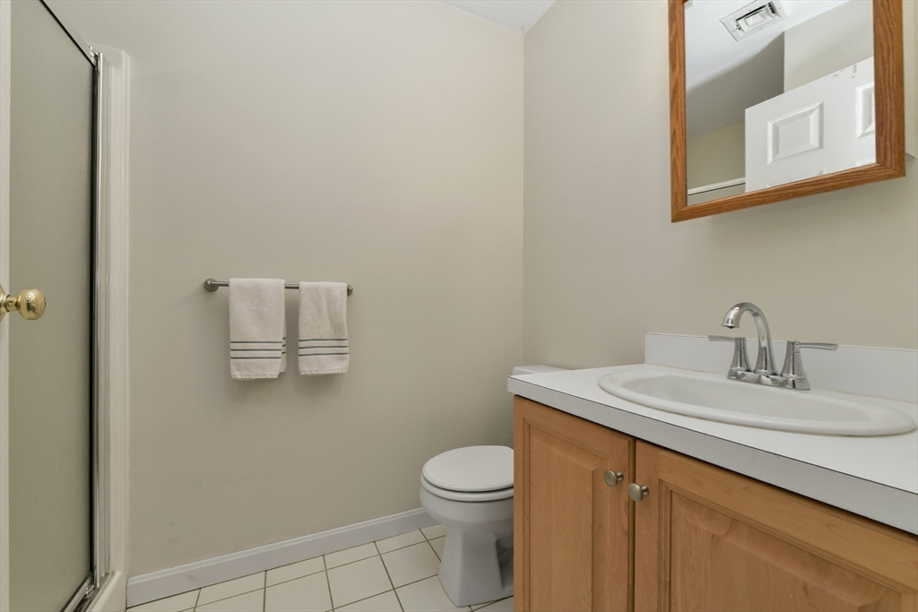 Canton, Massachusetts 02021, United States, 2 Bedrooms Bedrooms, ,3 BathroomsBathrooms,Residential,Active,96178