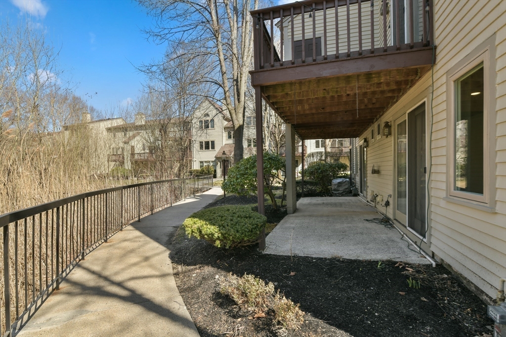 Canton, Massachusetts 02021, United States, 2 Bedrooms Bedrooms, ,3 BathroomsBathrooms,Residential,Active,96178