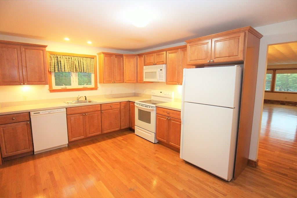 52 Westminster Ave #52, Watertown, MA, 52 Westminster Ave #52, Watertown, MA Photo #3