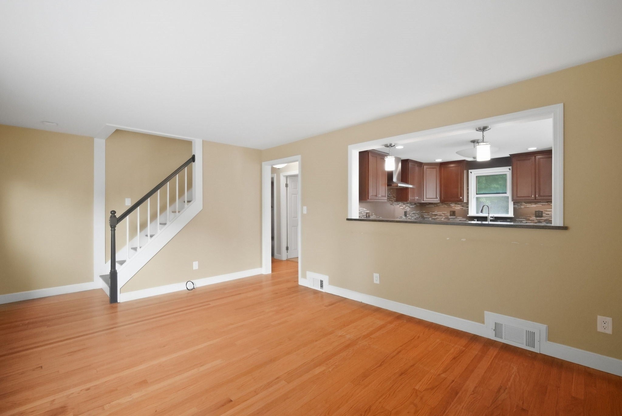 31 Brook St, East Longmeadow, MA, 31 Brook St, East Longmeadow, MA Photo #7
