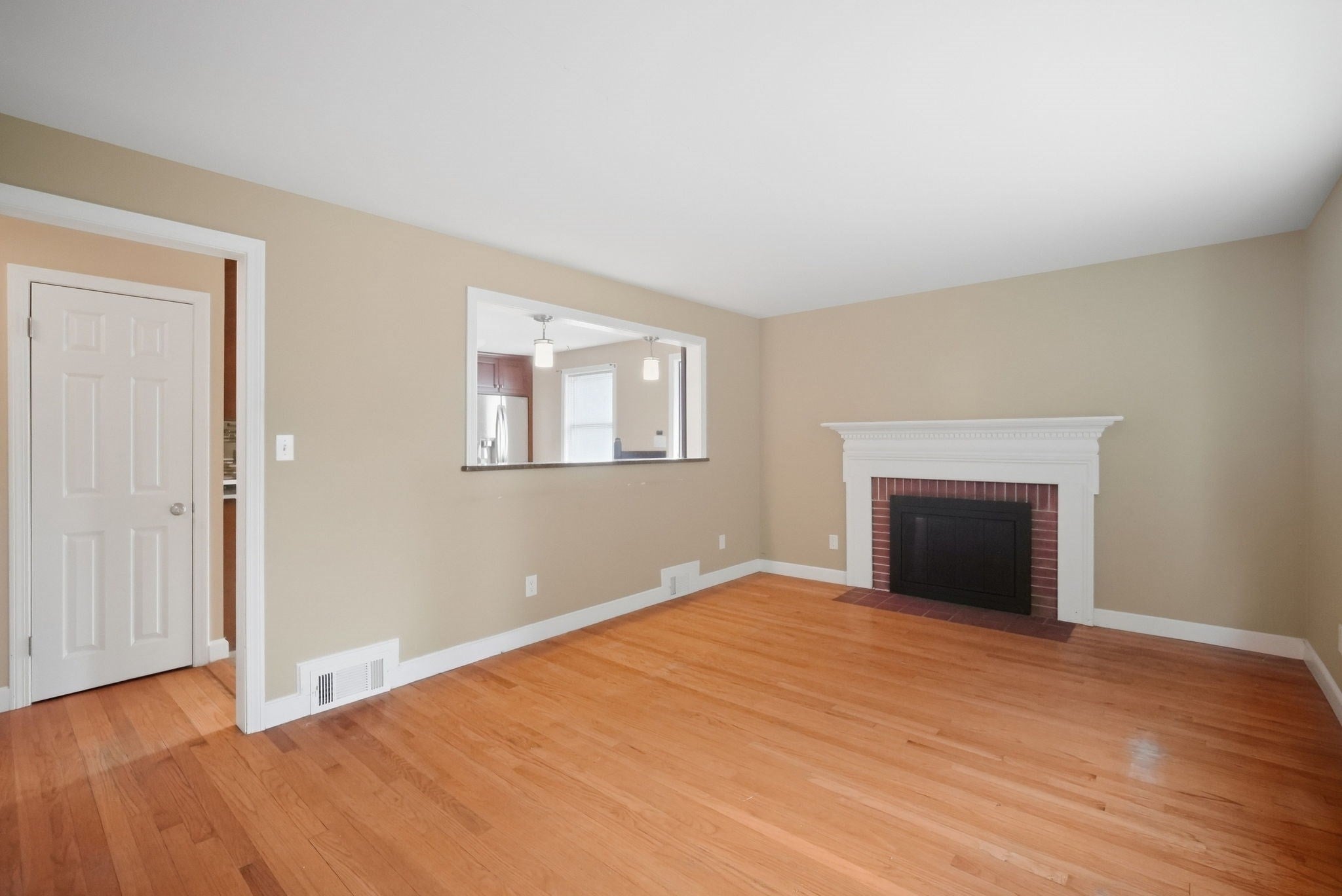 31 Brook St, East Longmeadow, MA, 31 Brook St, East Longmeadow, MA Photo #8
