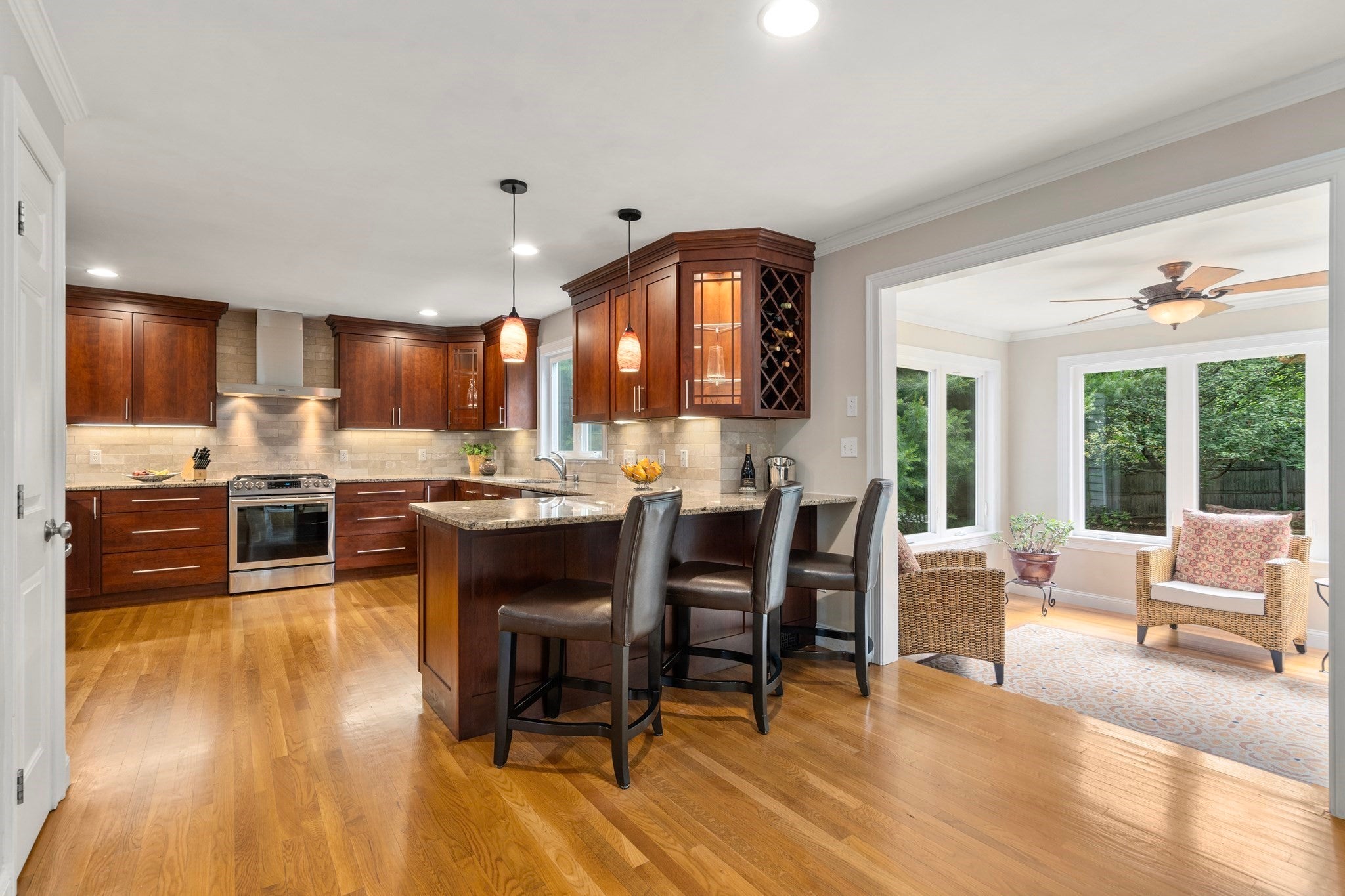 578 Randolph Ave, Milton, MA Photo #7