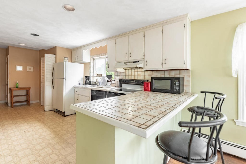 8-10 Vinton Ave