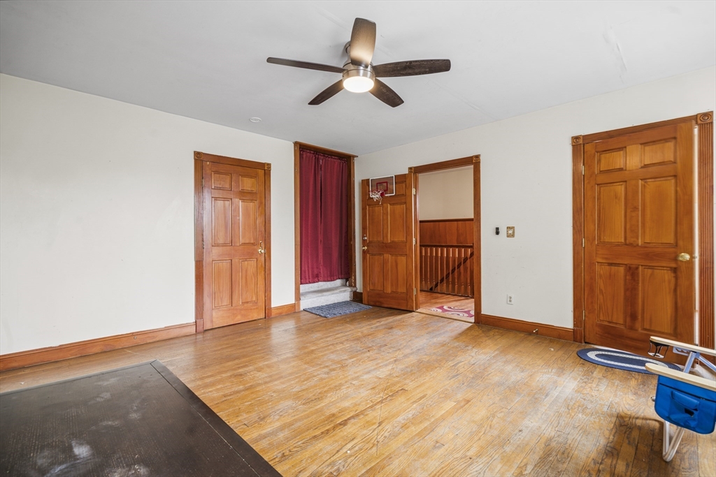 20 Perkins St