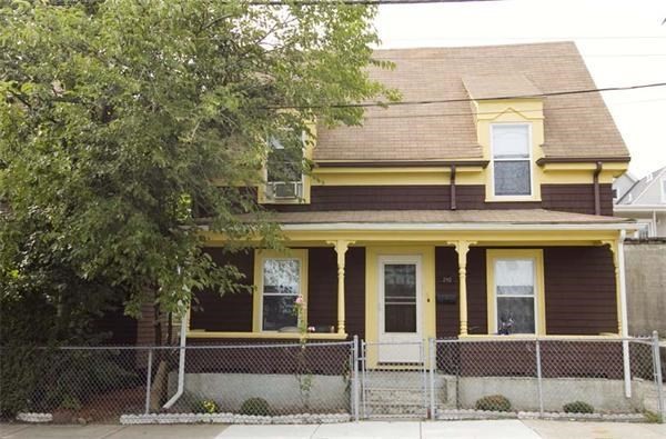 Click for 292 Cedar St, Somerville, MA slideshow