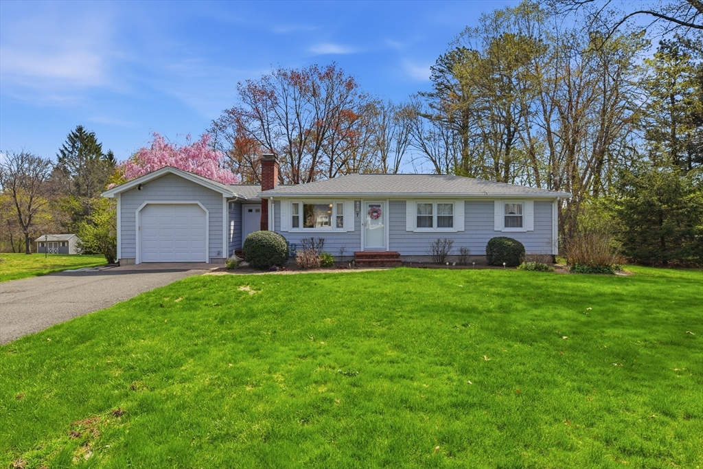 7 Joseph Ave, Westfield, MA, 7 Joseph Ave, Westfield, MA Photo #2