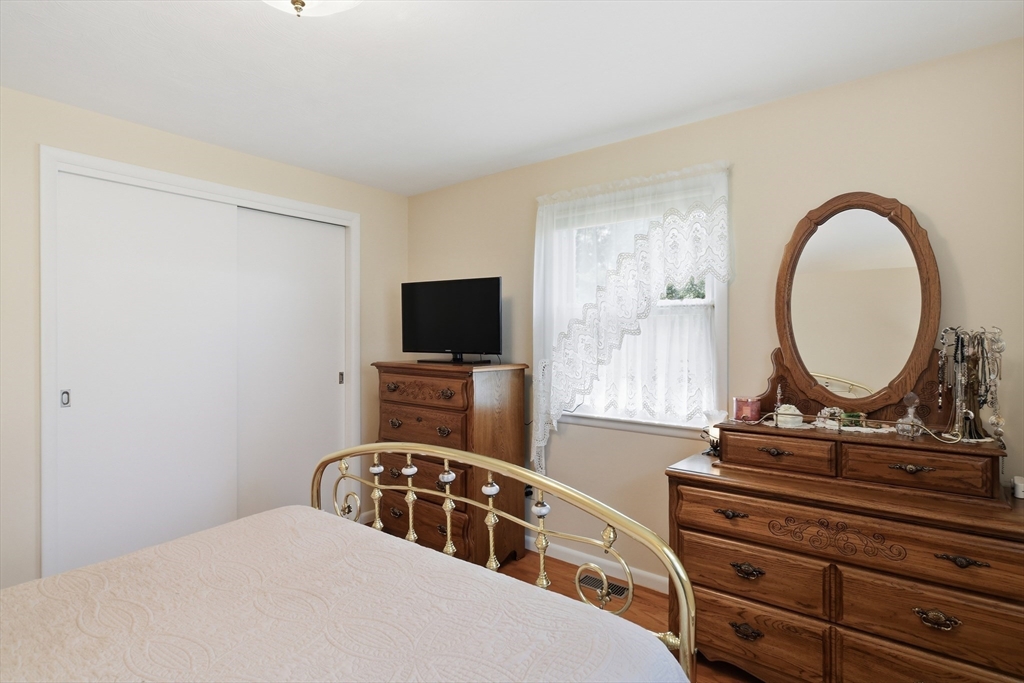 7 Joseph Ave, Westfield, MA, 7 Joseph Ave, Westfield, MA Photo #23