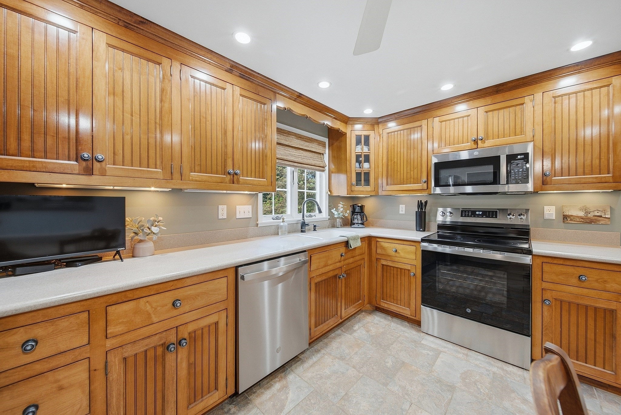 80 Dodge Hill Rd